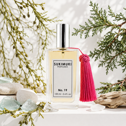 No. 19 | SEA WATER | ALGAE | CEDAR